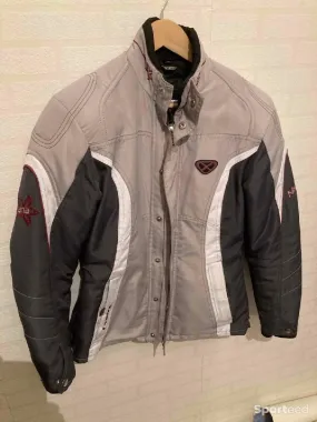 Blouson moto femme Ixon nirvana  d'occasion Ajouté le : 19/05/2024
